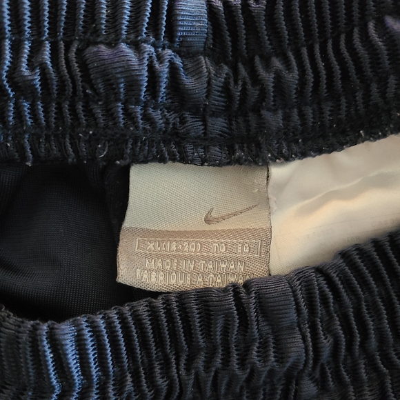 Shorts - Picture 2 of 2